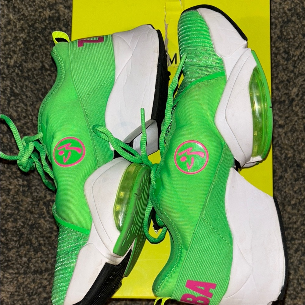 Vibrant Green Zumba Sneakers with Pink Accents